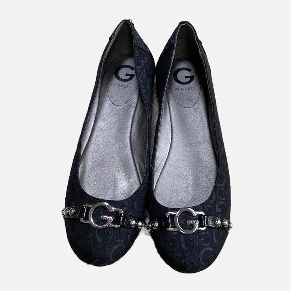 Guess Brand Slip On Casual Shoes US size 8M Flats with Silver Logo Buckle Detail - Picture 2 of 11